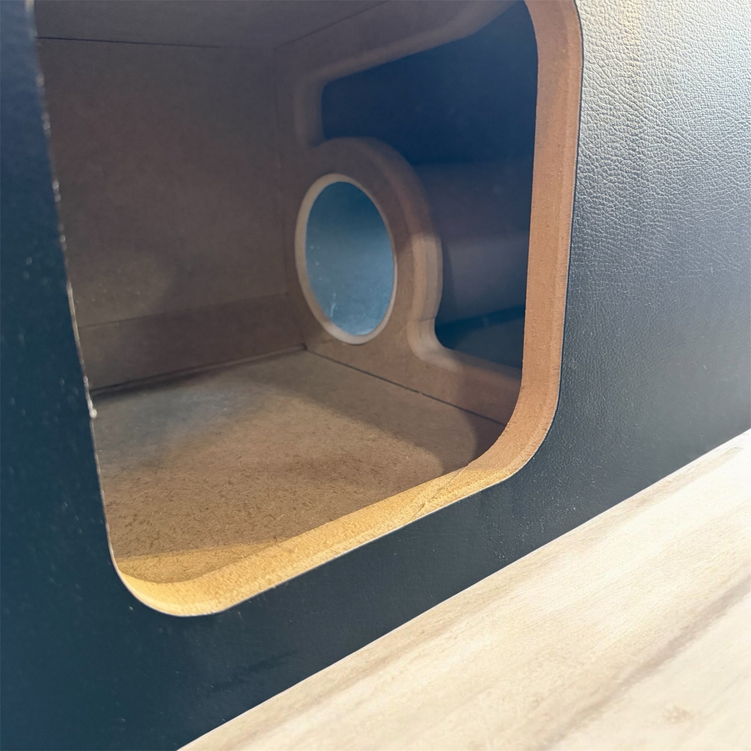 Ford F-Series Subwoofer Enclosure for Kicker SoloX